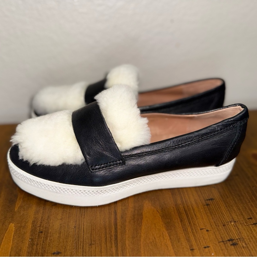 All Black‎ Women’s Loafers with Fur- Size 7 - Picture 3 of 8